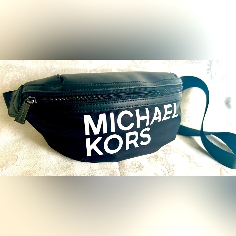 Michael Kors Women’s Waist Bag Sport Fanny Pack Black Nylon White MK Logo